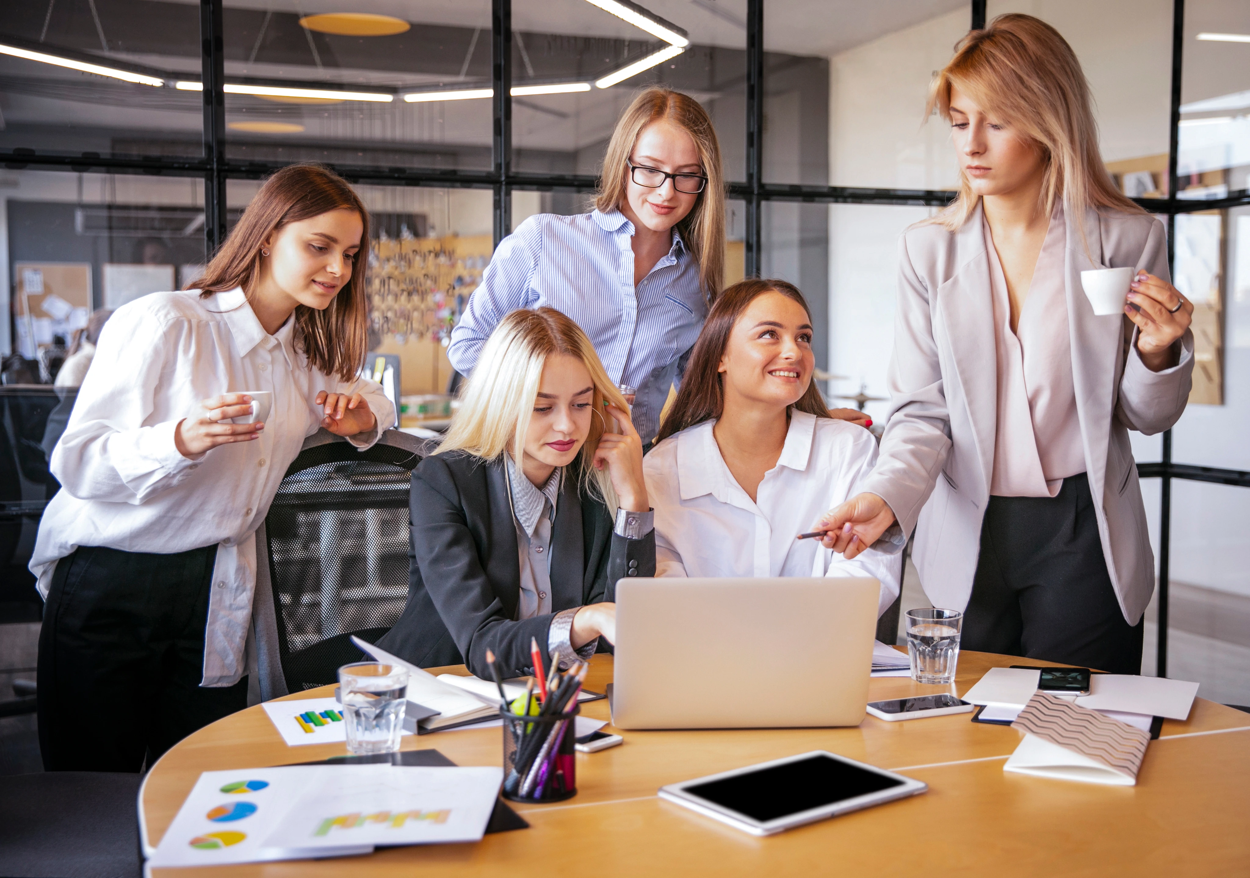 Команда Перші Леді